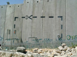 banksy-graffiti-street-art-palestine-decoupage-500x375